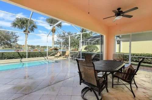 2992 Gilford Way, Naples FL 34119-7523 exterior