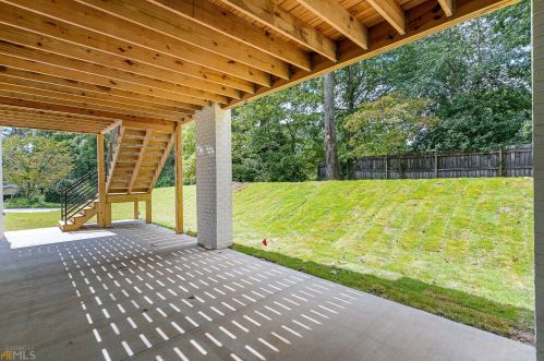 3986 Ashford Dunwoody Rd, Atlanta GA 30319-2002 exterior