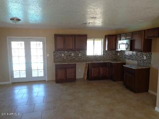 1816 Villa Maria Dr, Phoenix AZ  85022-1329 exterior