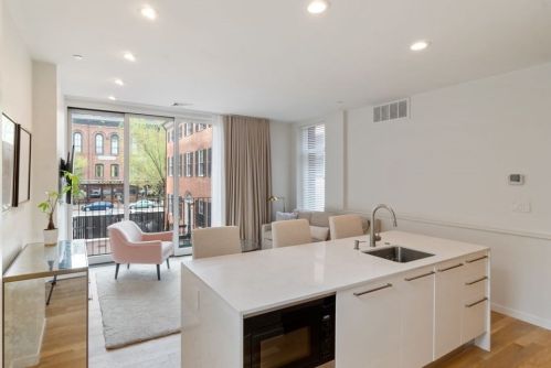 7 Springfield St, Boston, MA 02118-3300