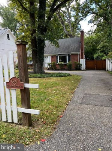 5824 Bradley Blvd, Bethesda MD  20814-1128 exterior