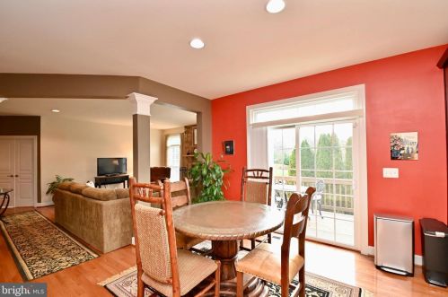 5718 Colfax Ave, Alexandria VA 22311-1012 exterior