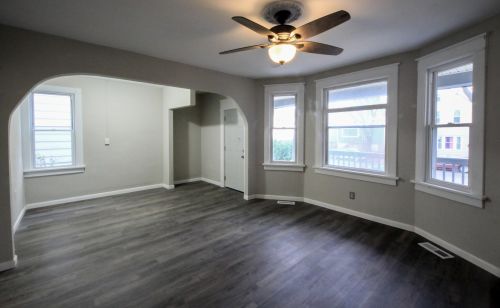 2478 5th St, Milwaukee WI  53207-1453 exterior