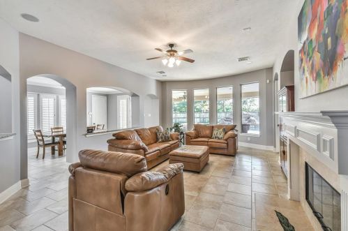 5922 Settlers Creek Ct, Fulshear TX 77441-2044 exterior