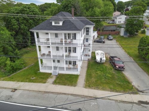 1262 Mendon Rd, Woonsocket RI  02895-3966 exterior