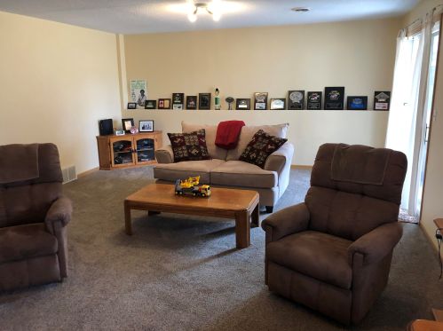 1665 Roberts Rd, Meskegon MI 49445-1549 exterior