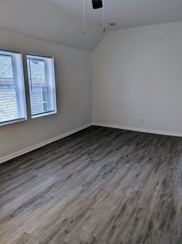 644 Lenox Ave, Waukegan IL 60085-6402 exterior