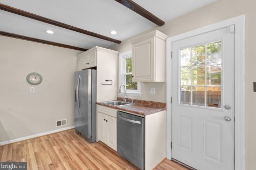 13105 Hathaway Dr, Silver Spring MD 20906-3727 exterior