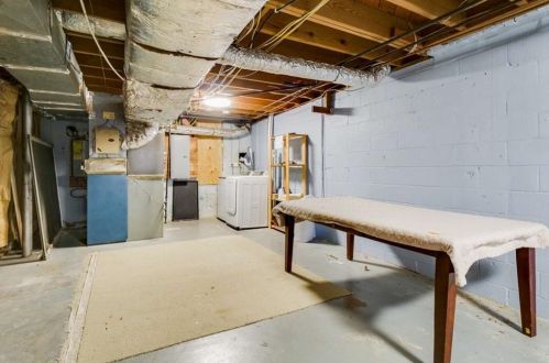 2607 Hawthorne Dr, Atlanta GA 30345-1328 exterior