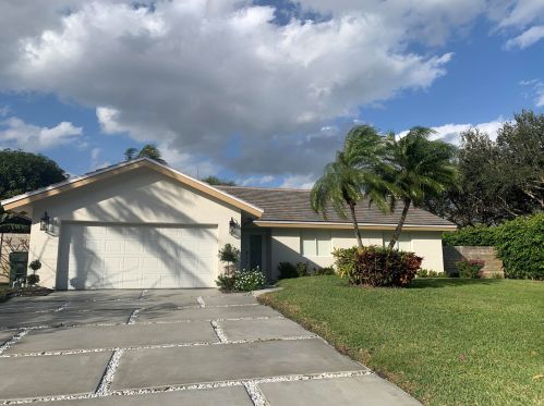 2403 30th Rd, Boca Raton FL  33431-6214 exterior
