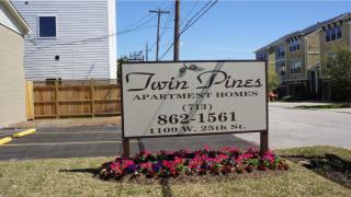 1109 25th St, Houston TX  77008-1722 exterior