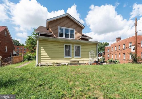 1520 28 St, Washington DC 20020-3832 exterior