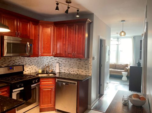 3506 Le Moyne St, Chicago, IL 60651-2209