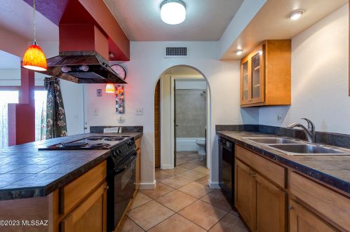 3214 Cherry Ave, Tucson AZ 85706-1406 exterior