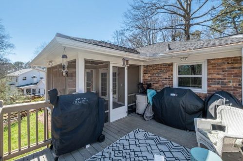 225 Abington Dr, Atlanta GA 30328-1203 exterior