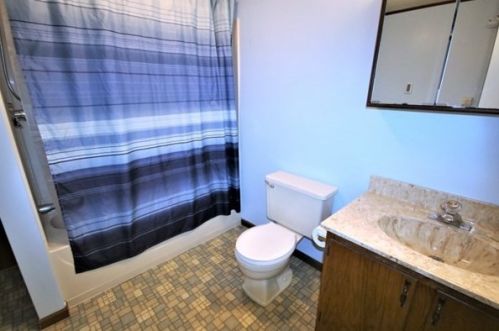 114 Henshaw St, Worcester MA 01603-1415 exterior