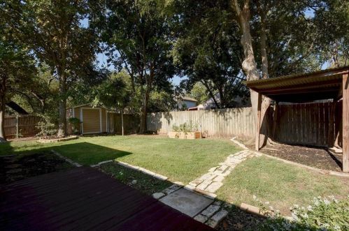 7906 Epping Ln, Austin TX 78745-6831 exterior