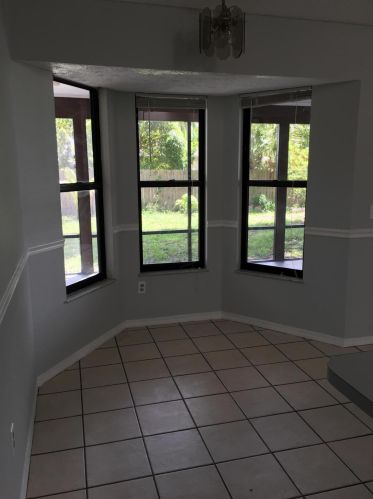 2437 Monterrey Ln, Fort Pierce FL 34953-2032 exterior