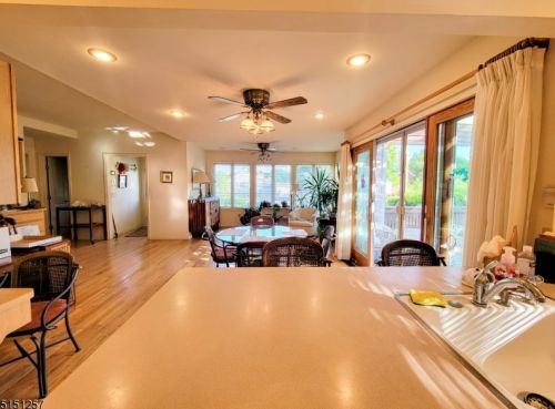 85 Salem St, Dover, NJ 07801-4106