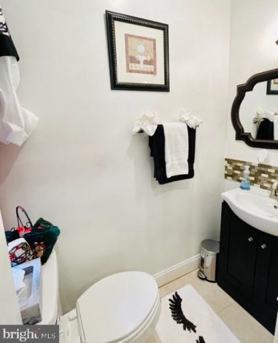 123 51 St, Philadelphia PA 19139-2726 exterior