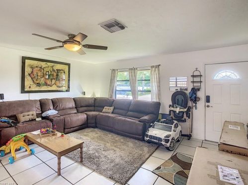 595 99 Ave, Naples FL 34108-2227 exterior