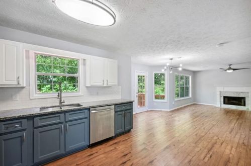 7250 Wheeler Ct, Lithonia GA  30058-9043 exterior