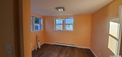 90 Birch Ln, Valley Stream NY 11581-2633 exterior