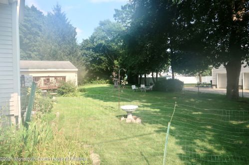 225 Cedar St, Oakhurst NJ 07755-1509 exterior