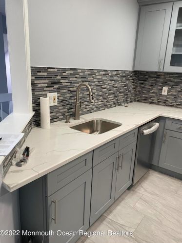 344 Mayfair Pl, Morganville NJ  07751-1732 exterior