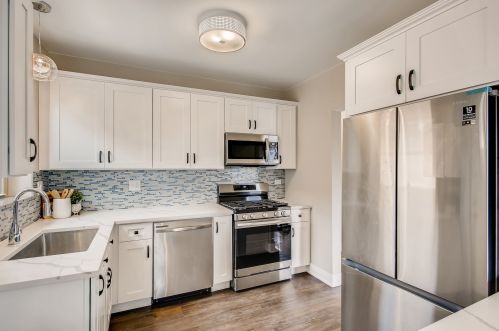 1100 102 St, Chicago IL 60643-2027 exterior