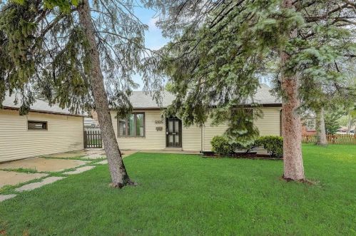 5925 32nd St, Milwaukee, WI 53221-4721