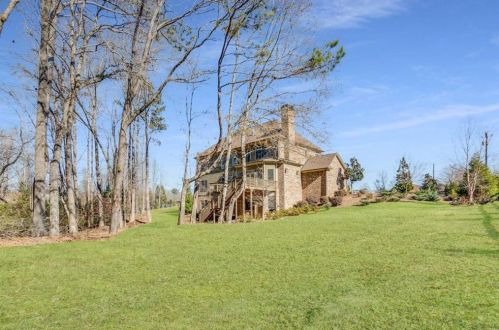 10820 Rogers Cir, Duluth GA 30097-1928 exterior