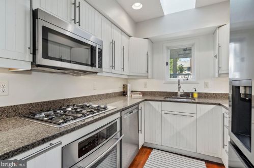 5018 Sherier Pl, Washington DC 20016-3328 exterior