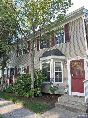 2144 Jordan Ct, Mahwah NJ  07430-3815 exterior