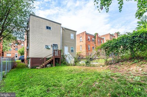 4250 Edson Pl, Washington DC 20019-8022 exterior