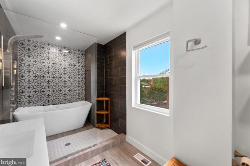 632 Chaplin St, Washington DC  20019-4245 exterior