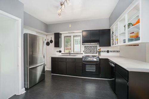 121 Inkster Ave, Kalamazoo MI 49001-3666 exterior