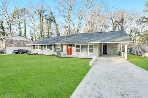 2679 Carriage Ln, Atlanta GA  30349-4233 exterior