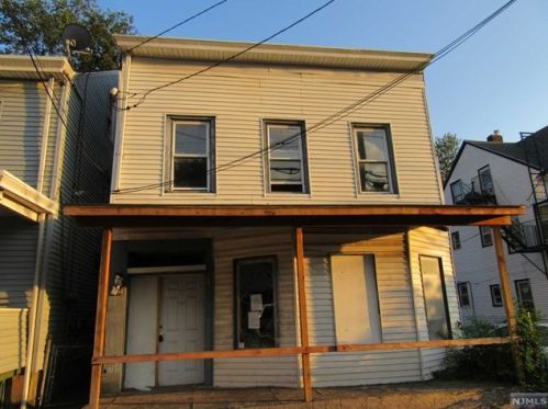 94 Lafayette St, Paterson, NJ 07501-1110