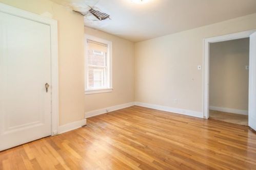 132 Mount Lebanon Blvd, Pittsburgh PA 15234-1243 exterior