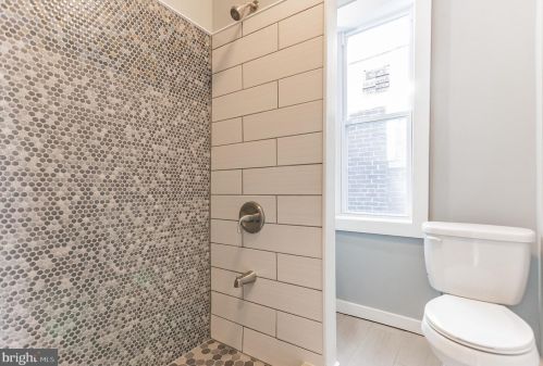 2632 6 St, Philadelphia PA 19120-3706 exterior