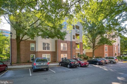 240 Reynolds St, Alexandria, VA 22304-4458