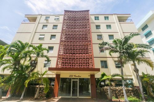 222 Kaiulani Ave, Honolulu HI  96815-3061 exterior