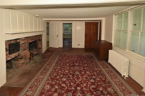 14 Meadow Rd, Windsor CT  06095-4617 exterior