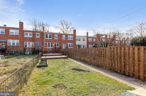 33 Hamilton St, Washington DC 20011-6360 exterior