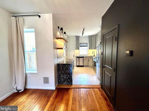 2653 Cedar St, Philadelphia PA  19125-2335 exterior