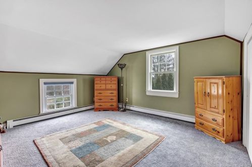 19 Cornwall Rd, Norwalk CT 06850-1807 exterior