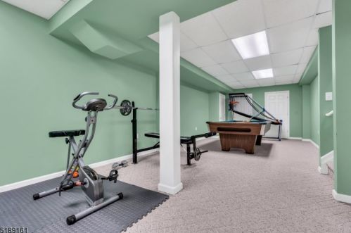 26 Francis Dr, Bridgewater NJ  08807-5714 exterior