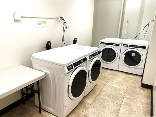 747 Amana St, Honolulu HI  96814-5115 exterior