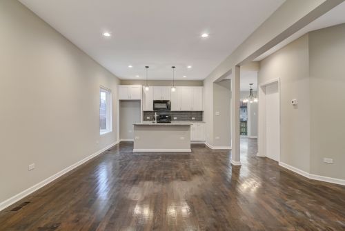 628 15 Ave, Broadview IL 60153-1204 exterior